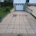 Prázdninový dům Maison Chaleureuse, Pour Famille, Amis, Ouvriers... *