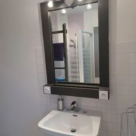 Maison Chaleureuse, Pour Famille, Amis, Ouvriers... *