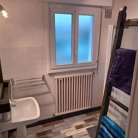 Maison Chaleureuse, Pour Famille, Amis, Ouvriers... Ferienhaus Château-Gontier