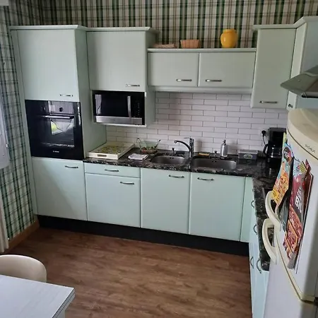 Prázdninový dům Maison Chaleureuse, Pour Famille, Amis, Ouvriers... *